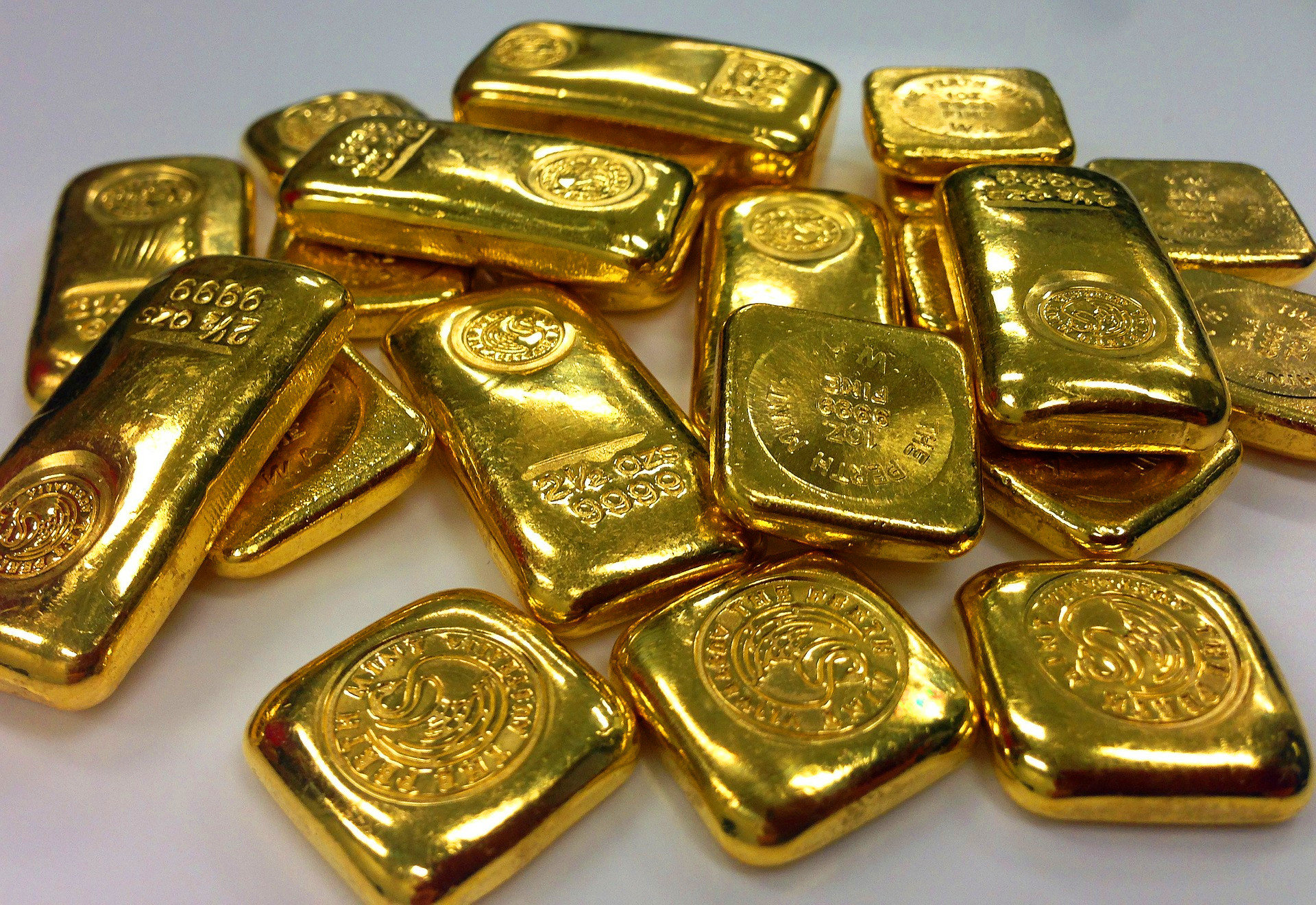 gold1.jpg